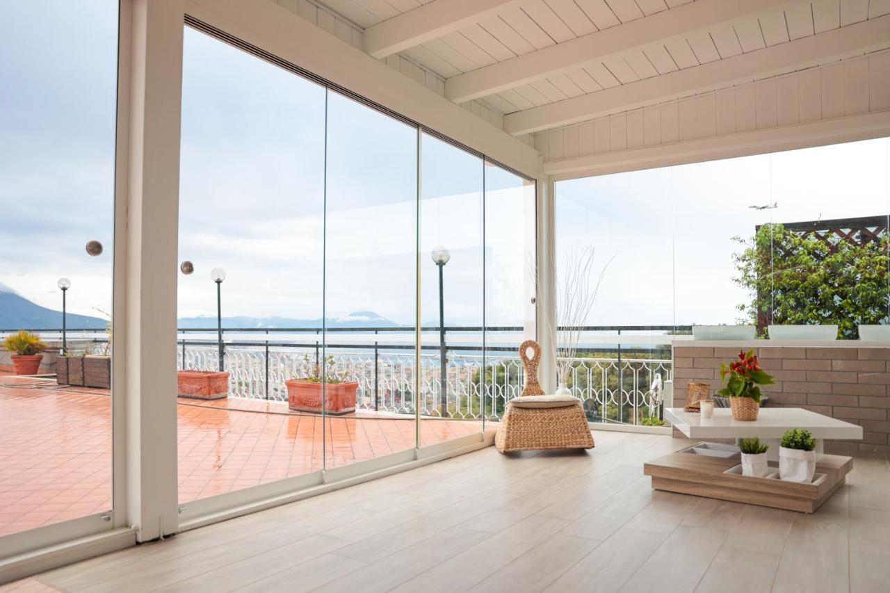 Apartment Terrazza Paradiso Luxury Rooftop Neapel